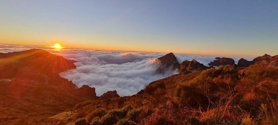 Madeira: Pico do Arieiro Sunrise with East and West Tour - Cabo Girão Skywalk: The High Cliff Finale