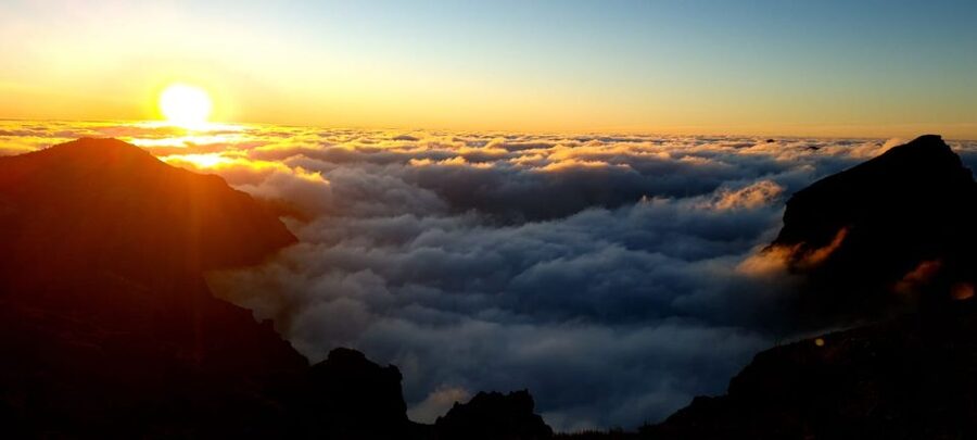Madeira: Pico do Arieiro Sunrise with East and West Tour - East Side First: Ponta de São Lourenço’s Rugged Edges