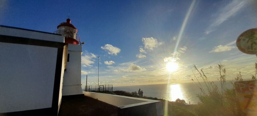 Madeira: Pico do Arieiro Sunrise with East and West Tour - Santana’s Thatched Roof Houses for a Quick Culture Hit