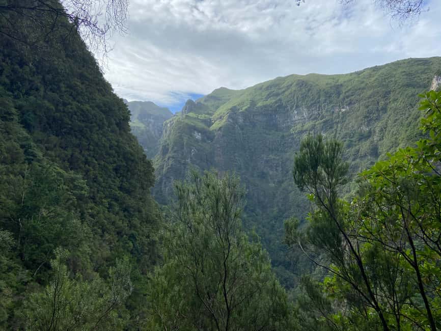 Madeira: PR 9 - Levada do Caldeirão Verde Hike Transfer - Should you book the PR9 Levada do Caldeirão Verde transfer?