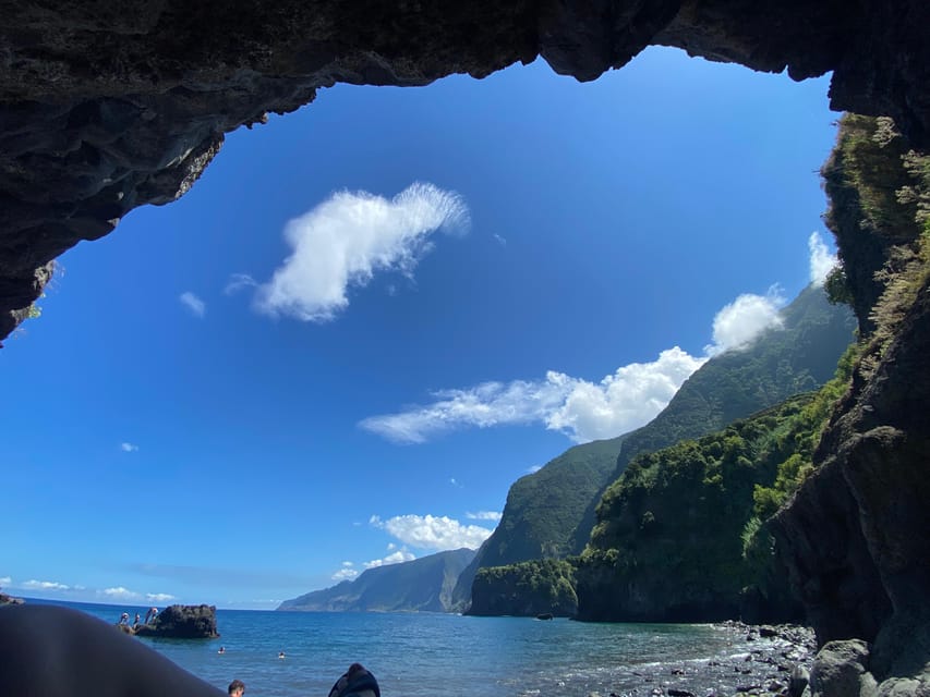 Madeira private 4x4 tour: North-West Coast - Porto Moniz volcanic pools, what to expect from the swim
