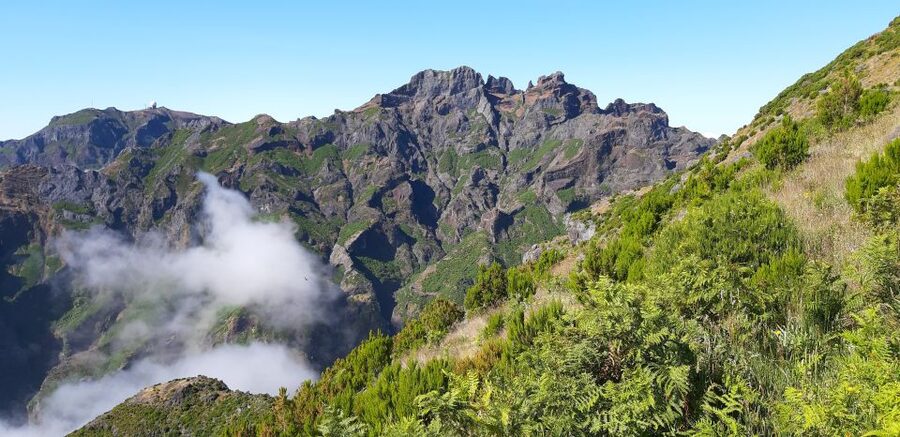 Madeira: Private Guided Achadas Teixeira - Pico Ruivo PR1.1 - Pacing and physical fit: how hard is a 4 to 5 hour Pico Ruivo day?