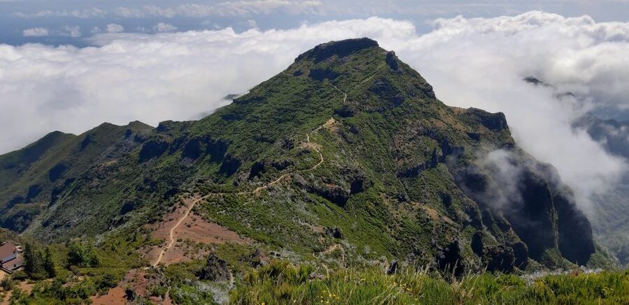 Madeira: Private Guided Achadas Teixeira - Pico Ruivo PR1.1 - What the private guide adds beyond the view