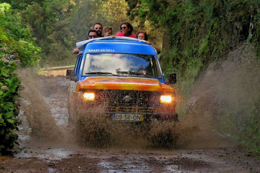 Madeira : Santo de Serra Local Farmers' Market half day trip - The open-top 4x4 ride, fun with a side of bumpy reality