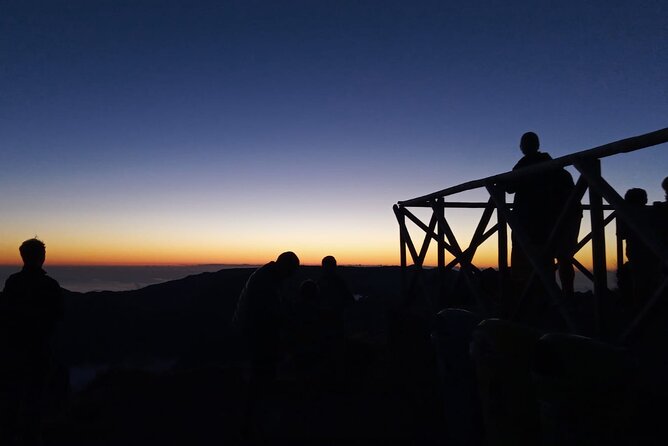 Madeira Sunset in Pico do Arieiro and Optional Stairway to Heaven - Why Pico do Arieiro is the best place to chase sunset