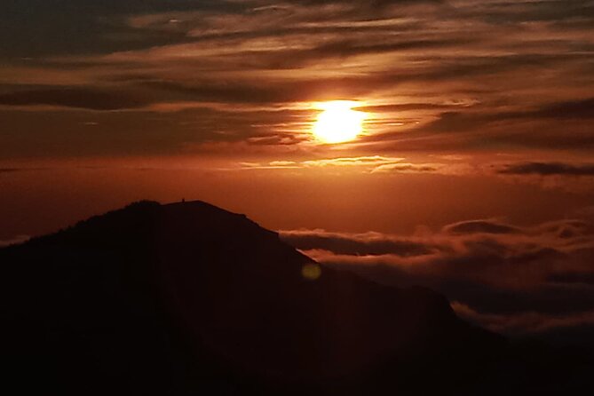 Madeira Sunset in Pico do Arieiro and Optional Stairway to Heaven - Photo tips that actually fit this timing