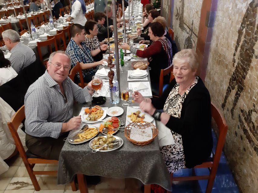 Madeira: Traditional Madeiran Dinner & Show - Hotel pickup in Madeira, the easy way to start your evening