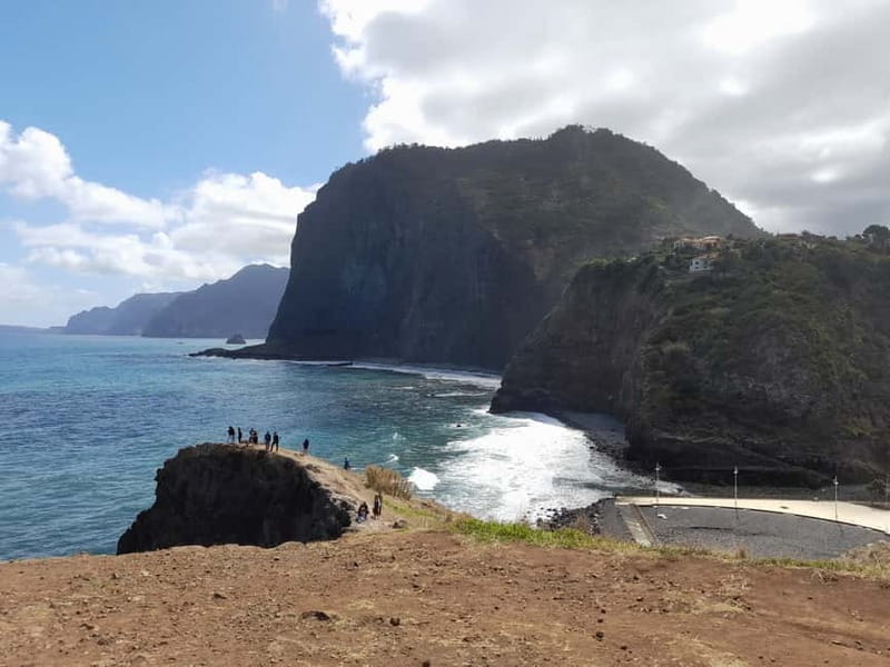 Madeira: West and East Madeira Top Highlights Tour - West Madeira: Ponta do Pargo Lighthouse and Paul do Mar