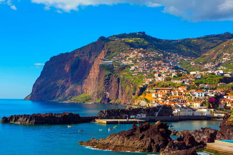 Madeira: West and East Madeira Top Highlights Tour - East Madeira: Ponta de São Lourenço and Santana’s Straw Roofs