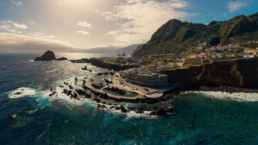 Madeira: West Tour With Guide Fanal Forest SykWalkExperience - Porto Moniz natural swimming pools: lunch time and a weather check
