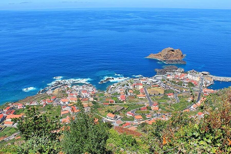 Madeira: West Tour with Porto Moniz and Volcanic Pools - Seixal, Bride’s Veil, and São Vicente for a calmer finish