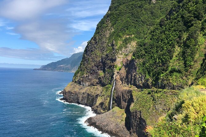 Madeira Westside Achadas da Cruz, Porto Moniz, Seixal and Fanal - Seixal Beach and Waterfalls: Quick and Scenic