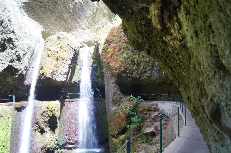 Madeira: Wet your hair in the amazing Levada Nova / Moinhos - Starting the Walk: What You Do on the Moinhos Levada