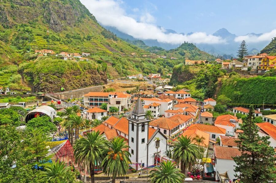 Madeira: Wine Safari Jeep Tour with Local Guide - Quinta do Barbusano Winery: The Long Tasting Portion