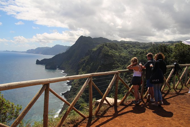 Northeast 4x4 Santana and Landscapes Day Trip - Stop 4: São Jorge and the sugarcane and Malvasia link