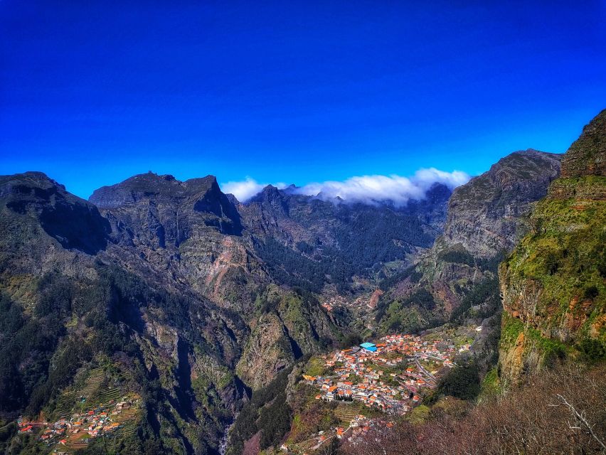 Nun's Valley - From Funchal to the 360º viewpoint