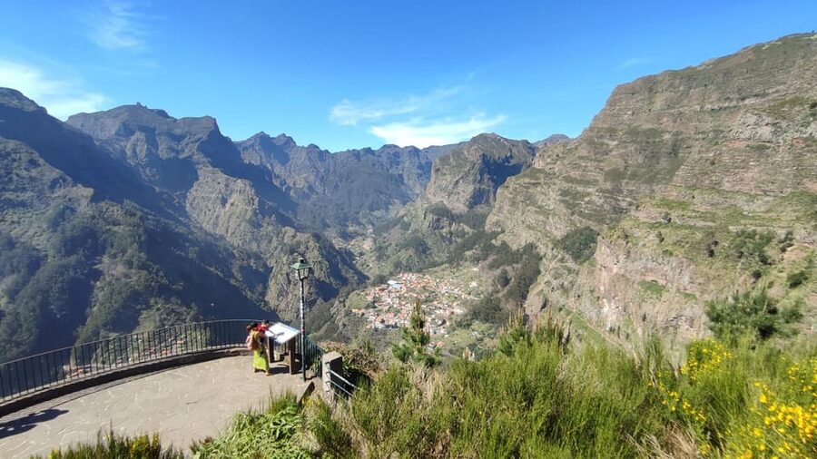 Nun's Valley & Pico dos Barcelos Madeira Island Tour - Pico dos Barcelos: your first clear look at Funchal and the Atlantic