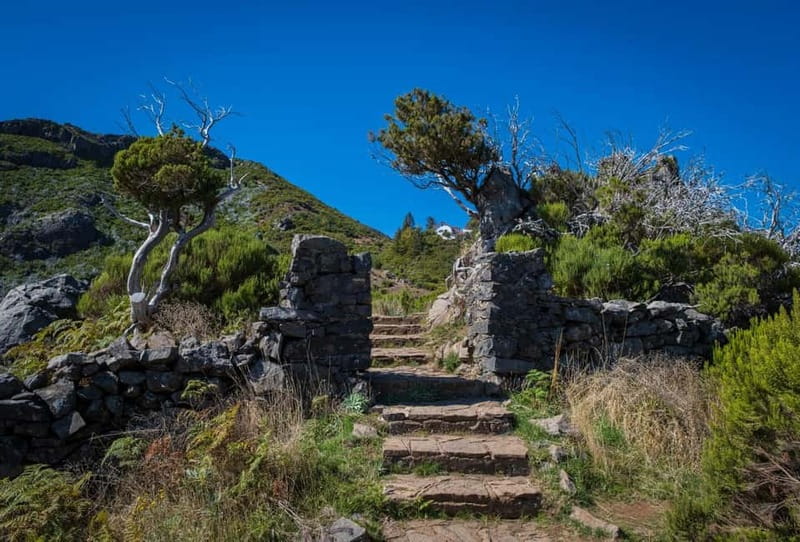 Pico Areeiro to Pico Ruivo Madeira Island Walk - What you are really signing up for: Pico Ruivo may change