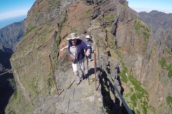 Pico Arieiro To Pico Ruivo / Highest Peak Challenge - Stop 1: Pico do Arieiro, Madeira’s high-altitude wake-up call