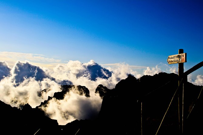 Pico do Areeiro to Pico Ruivo (PR 1) - Hiking Tour in Madeira - Getting To The Mountains From Funchal and Caniço (And Why It Matters)