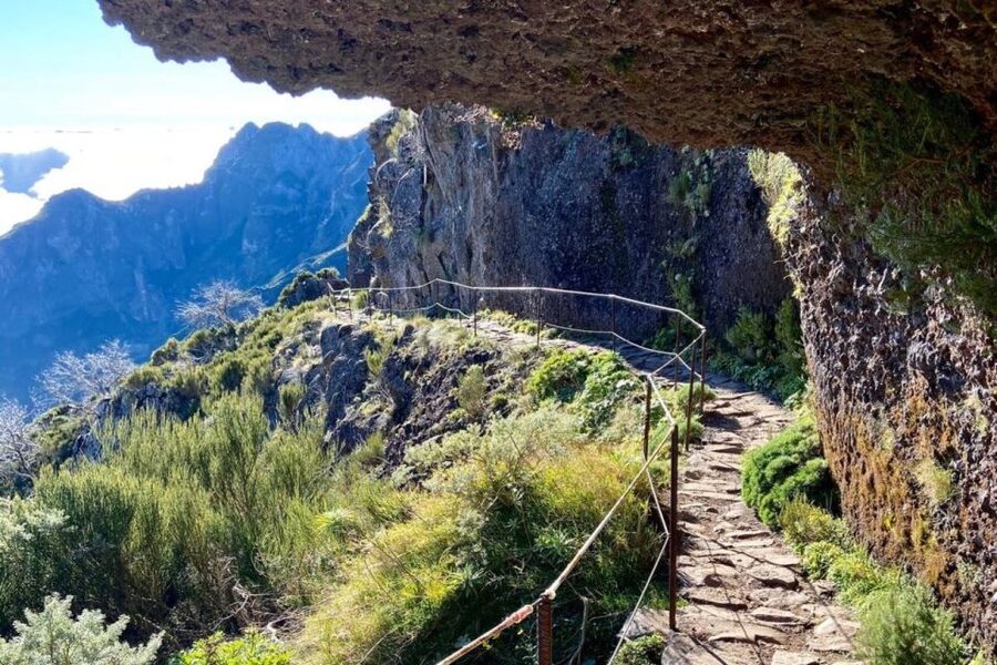 Pico Do Arieiro Pico Ruivo Sunrise or Morning Hike Transfers - Achada do Teixeira finish: what happens after the hard part