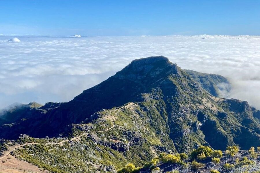 Pico Do Arieiro Pico Ruivo Sunrise or Morning Hike Transfers - Safety and comfort: who should book, and who should skip