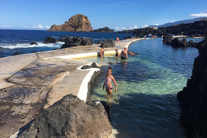 Porto Moniz - Natural Swimming Pools - Seixal’s Véu da Noiva viewpoint and São Vicente’s church stop