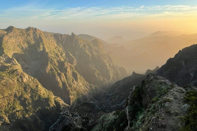 PR1 Sunrise Pico do Arieiro Self-Guided Hiking Transfer - PR1 and the Stairway to Heaven: what to expect and what to watch