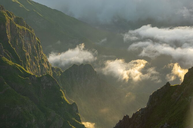 PR1 Sunrise Pico do Arieiro Self-Guided Hiking Transfer - The drive, the communication, and drivers who keep you moving