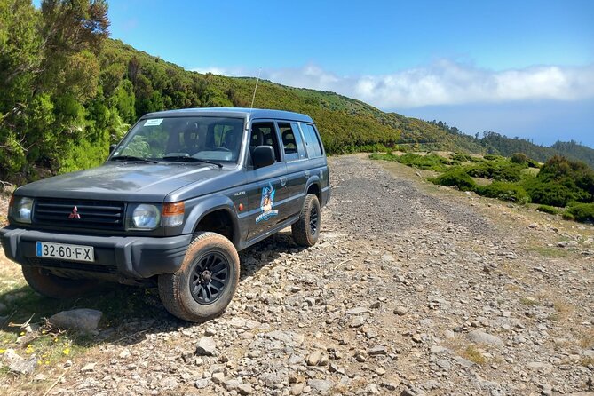 Private 4x4 Jeep Full Day to Santana or Porto Moniz - Stop 2: Santana village houses, plus a lunch break (included, about an hour)