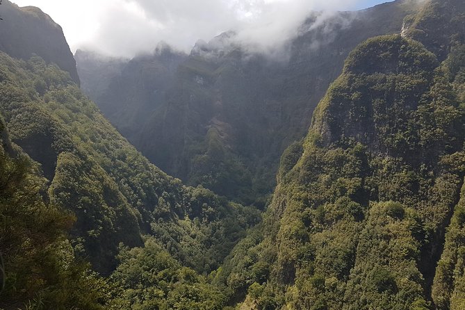 Private Guided Walk Levada Caldeirao Verde - The São Jorge views: when to pause and look up