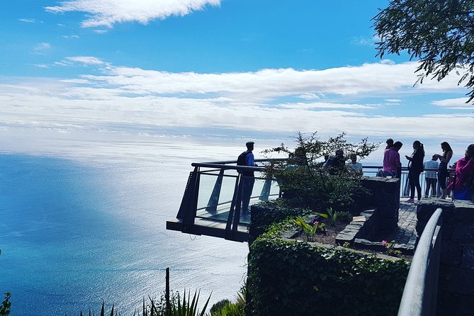Private Jeep Tour: Amazing West Full-Day Tour incl Natural Pools - Ponta do Sol and Cascata dos Anjos: Sunshine and Ocean-Like Waterfall Views