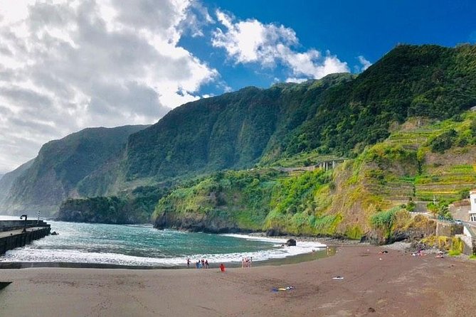 Private Jeep Tour: Amazing West Full-Day Tour incl Natural Pools - Fanal Laurel Forest and Ribeira da Janela’s Window Rock