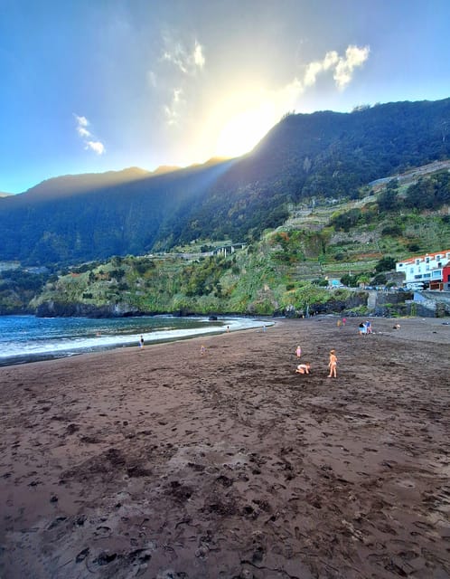 Private Madeira Highlights Full Day Tour - Câmara de Lobos and Cabo Girão Skywalk, the Day’s Big Wow Combo