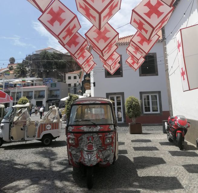 Private tour:Câmara de Lobos Churchill Bay Guided Tuk Tuk - Best way to use this tour in your Madeira itinerary