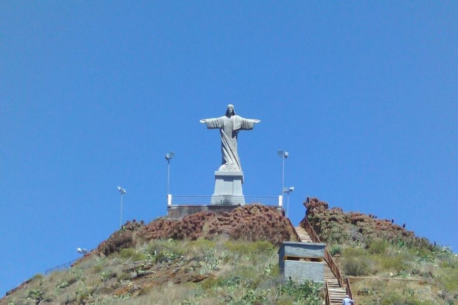 Private Tour: Guided Tuk Tuk Tour of Garajau and Cristo Rei - Old Town and São Gonçalo Street, the quick way to feel Funchal