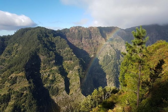 Private Tour Nun's Valley Halfday - The Driving Factor: Hairpin Bends, Smooth Confidence