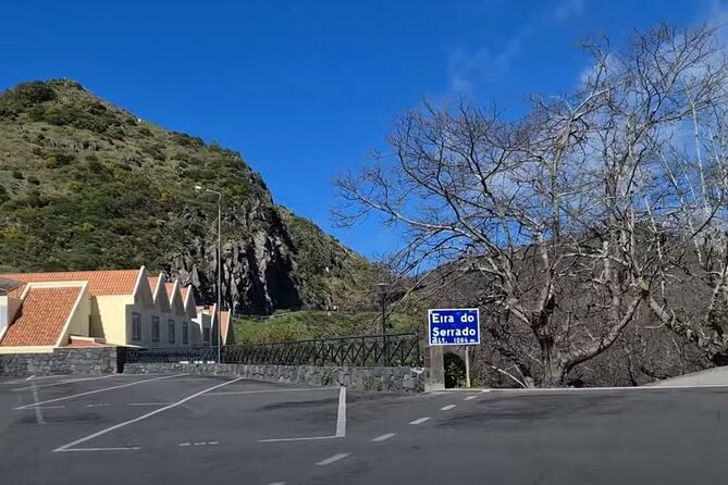 Scenic Route - Nuns Valley Tour - Miradouro Pico dos Barcelos: a fast introduction to Madeira’s angles
