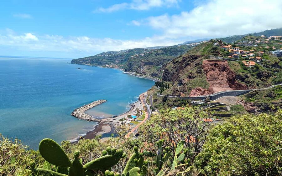 Southwest Madeira: Half-Day Cabriolet Jeep Adventure - Calheta Beach Drive-By, Where the Ocean Looks Different