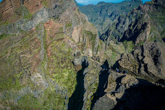 Stairway to Heaven Pico do Areeiro in Madeira Island - The Stairway to Heaven section: what makes it tough, and how to handle it