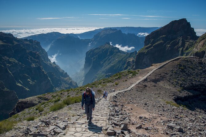 Stairway to Heaven: Pico do Areeiro in Madeira Island - Funchal Ecological Park: where the day shifts from city to mountain air