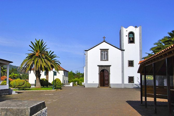 Sunday Market and Gardens Tour - Price and logistics: a short guided ride with real value