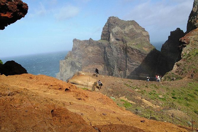 SUNRISE guided HIKE in Ponta de São Lourenço Natural reserve PR8 - Weather reality on Madeira: dress like the forecast is optional