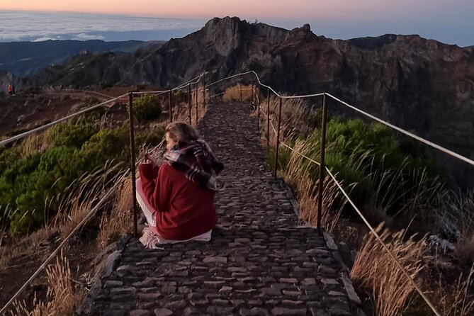 Sunrise in Areeiro Peak - FAQ