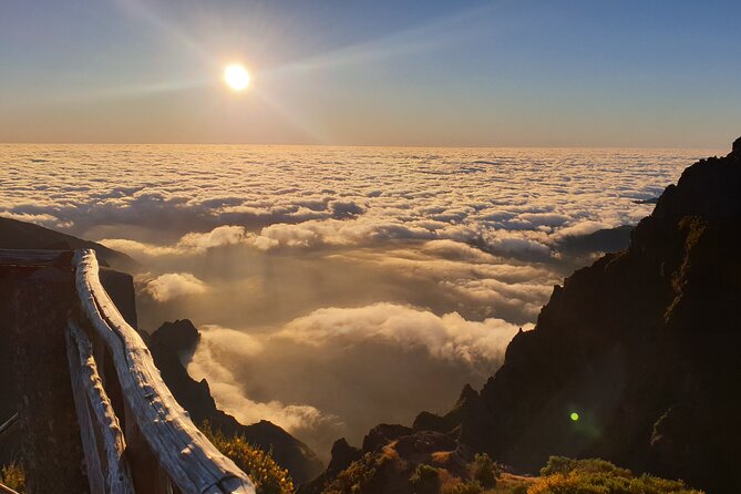 Sunrise in Areeiro Peak - Stop 1: Pico do Areeiro, the Camacha climb, then Santo da Serra down to Santa Cruz