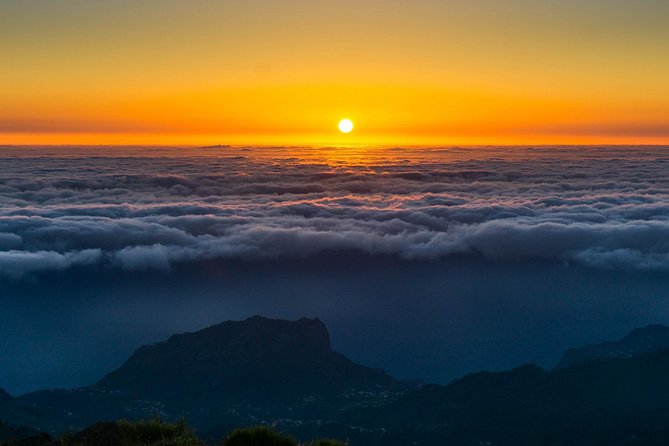 Sunrise Tour @ Pico Do Areiro | Half Day 4x4 Tour - Balcoes de Ribeiro Frio: The Levada Walk You Get to Enjoy