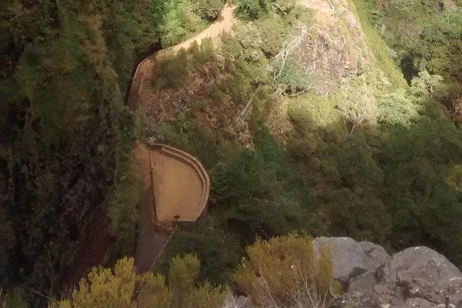 The Fantastic Cascades - Your Walking Plan: 5 Hours, Moderate Fitness, and Wet-Foot Reality