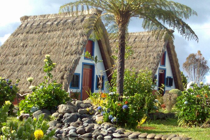 The unspoiled North East coast Tour - Santana’s A-frame houses, why farmers built them this way