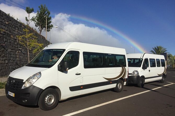 Transfer Privado e Confiável: Aeroporto → Funchal (ou vice-versa) - Getting dropped in Santa Cruz, Caniço, or Funchal, then getting moving