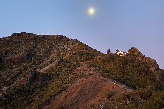 Transfer to Picos da Madeira - Pico do Arieiro and Pico Ruivo - Pickup timing, punctual rides, and small-group comfort
